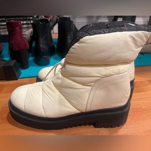 White puffer winter boots